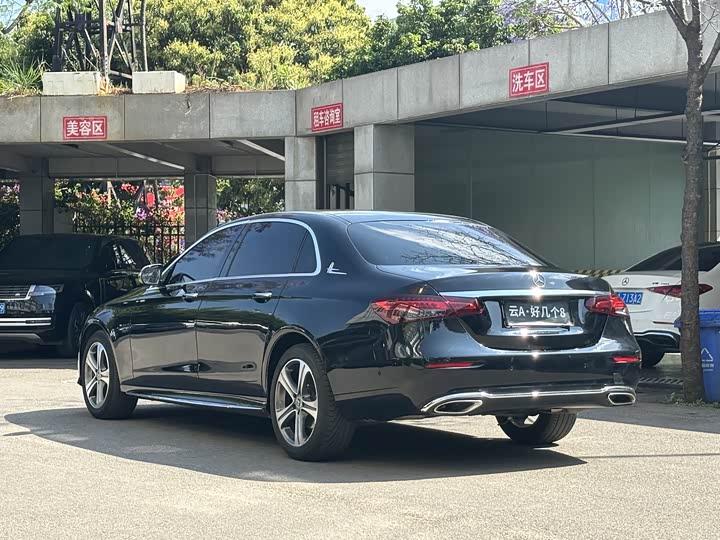 Mercedes-Benz E-Class 2018 E 200 L Sport — фото 6