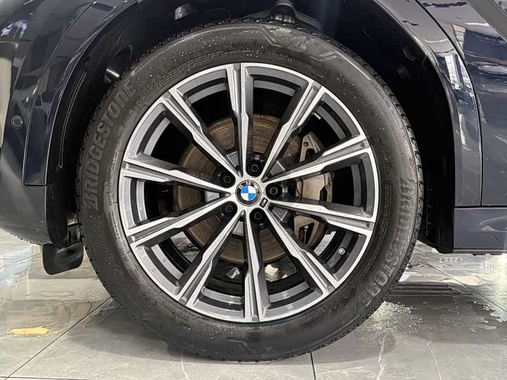 BMW X6 2022 x Drive 40i M — фото 14