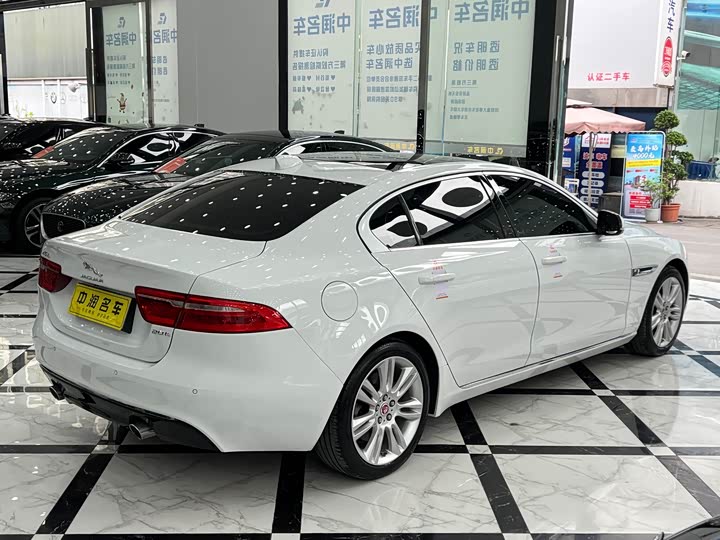 Jaguar XEL 2018 2.0 T 200 PS — фото 13