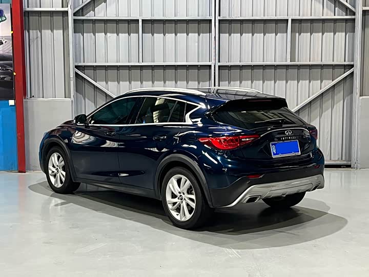 Infiniti QX30 2017 1.6 T 2 WD — фото 9