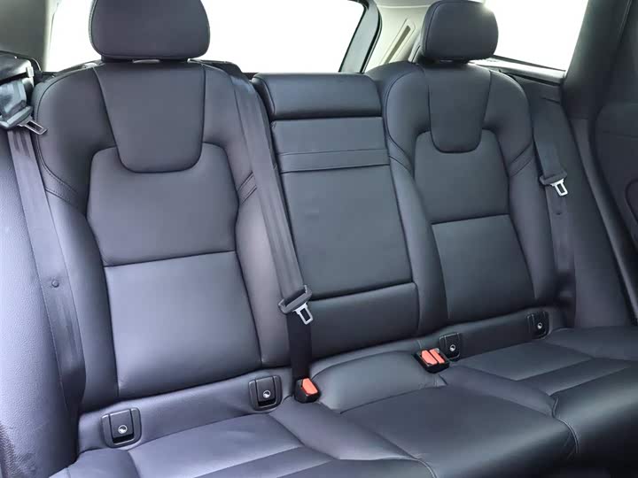 Volvo XC60 2020 T 5 4 WD — фото 23
