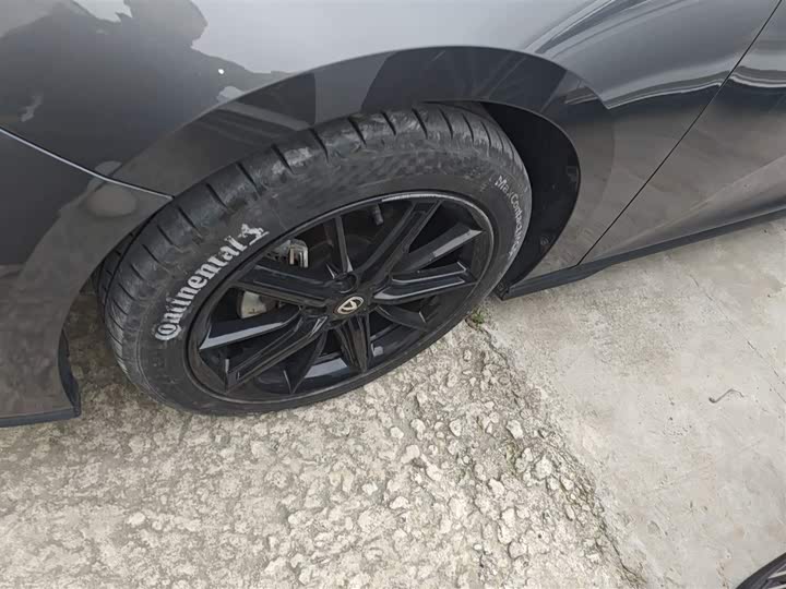 Changan UNI-V 2022 1.5 T — фото 23