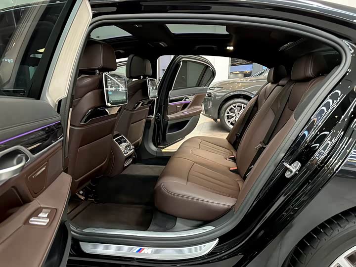 BMW 7-Series 2018 730 Li Leading M — фото 8