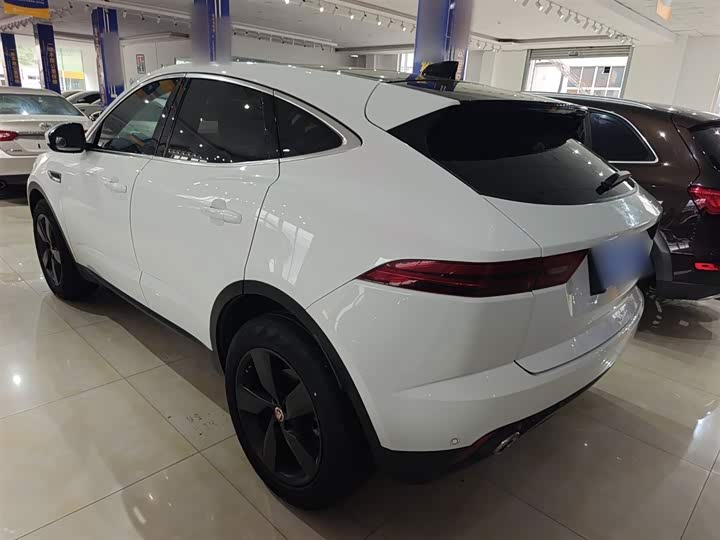 Jaguar E-PACE 2018 P 200 S VI — фото 5