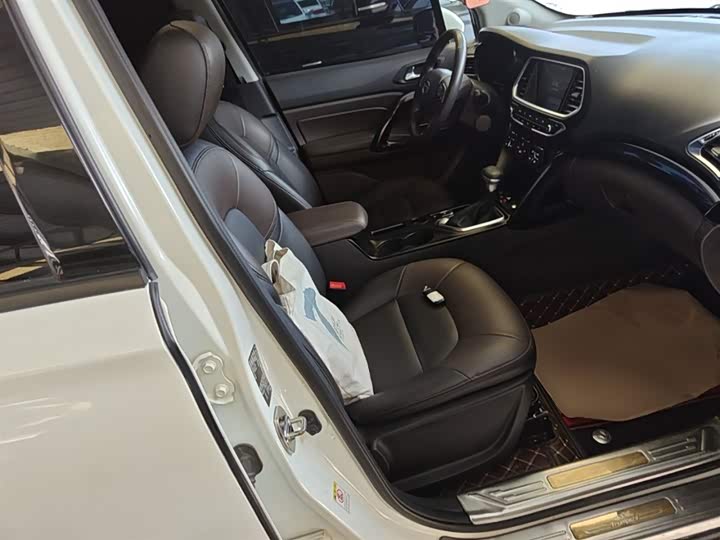 Trumpchi GS4 2017 235 T AT 2 WD — фото 25