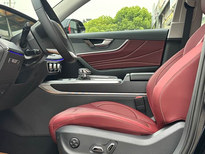 Hongqi HS5 2025 2.0 T 2 WD Pro — фото 5