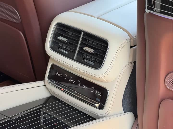 Mercedes-Benz GLS 2023 GLS 450 4 MATIC — фото 9