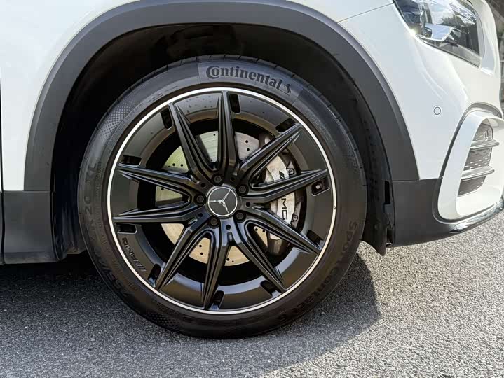 Mercedes-Benz GLB 2024 AMG GLB 35 4 MATIC — фото 10