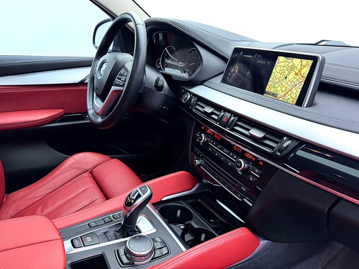 BMW X6 2017 x Drive 35i Leading — фото 27