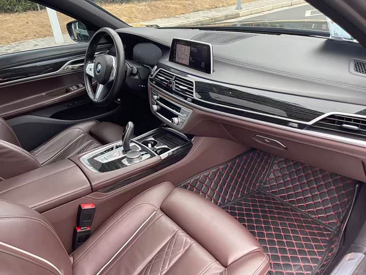 BMW 7 Series 730Li M спортпакет — фото 15
