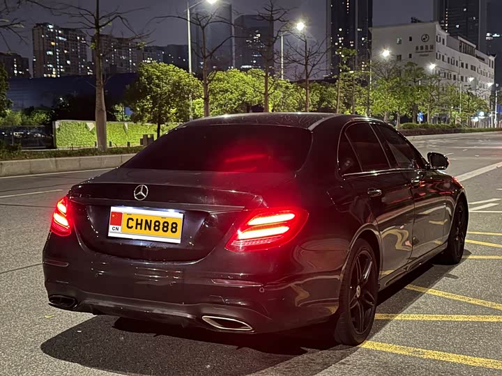 Mercedes-Benz E-Class E 200 спорт — фото 9