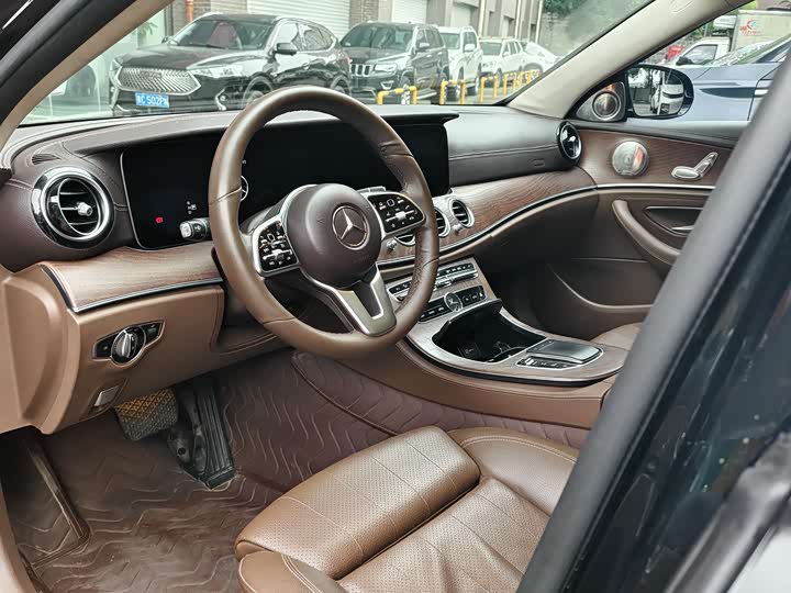 Mercedes-Benz E-Class 2020 E 260 L — фото 4