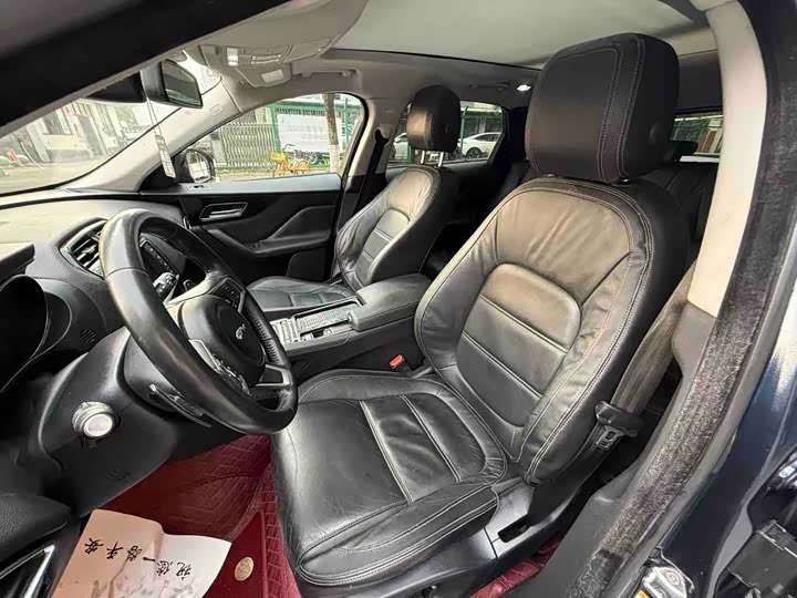 Jaguar F-PACE 2018 2.0 T 4 WDR-Sport — фото 4