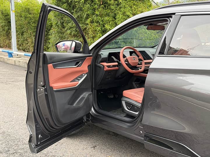 Changan CS75 PLUS 2023 1.5 T ATPremium — фото 9