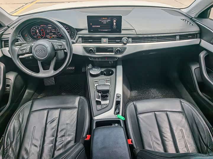 Audi A4L 2018 30 40 TFSI — фото 11