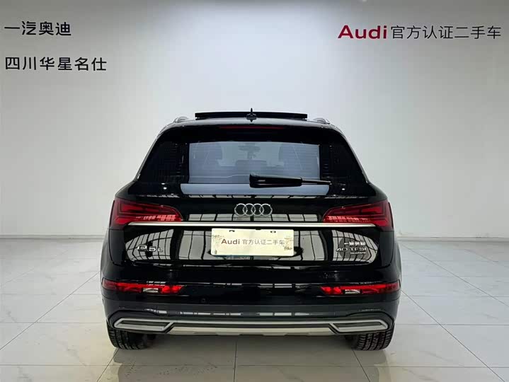 Audi Q5L 2023 40 T — фото 5