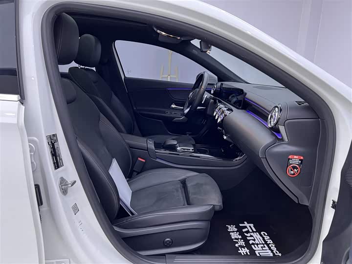 Mercedes-Benz A-Class 2020 A 200 L — фото 19