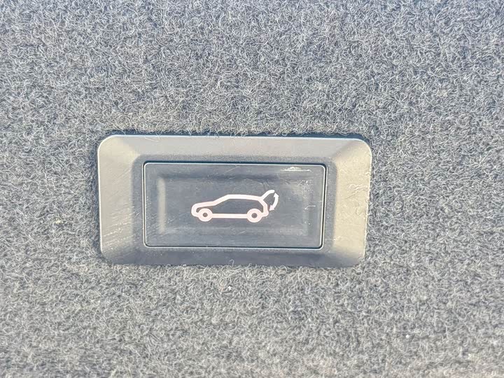 Jaguar XFL 2018 XFL 2.0 T 250 PS — фото 16