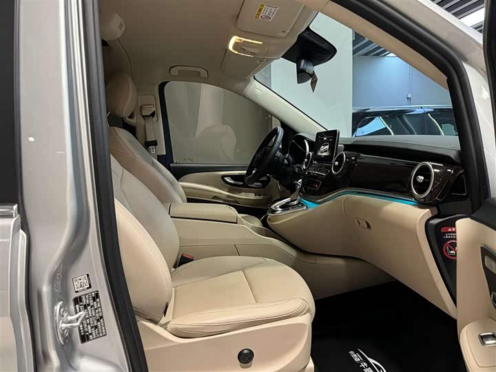 Mercedes-Benz V-Class 2018 V 260 L V — фото 9