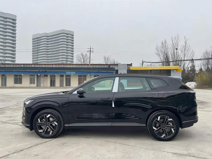 Volvo XC70 Hybrid 2026 2 WD Core — фото 6
