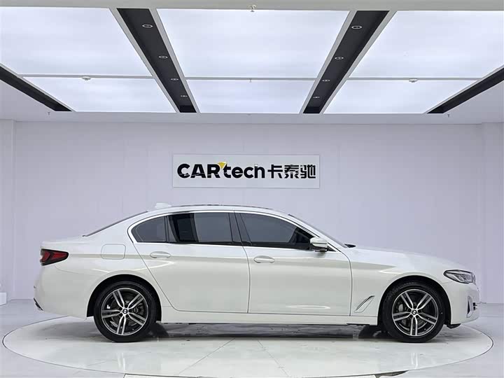BMW 5-Series 2022 530 Li Leading — фото 4