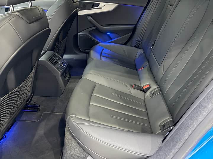 Audi A5 2021 Sportback 40 TFSI — фото 12