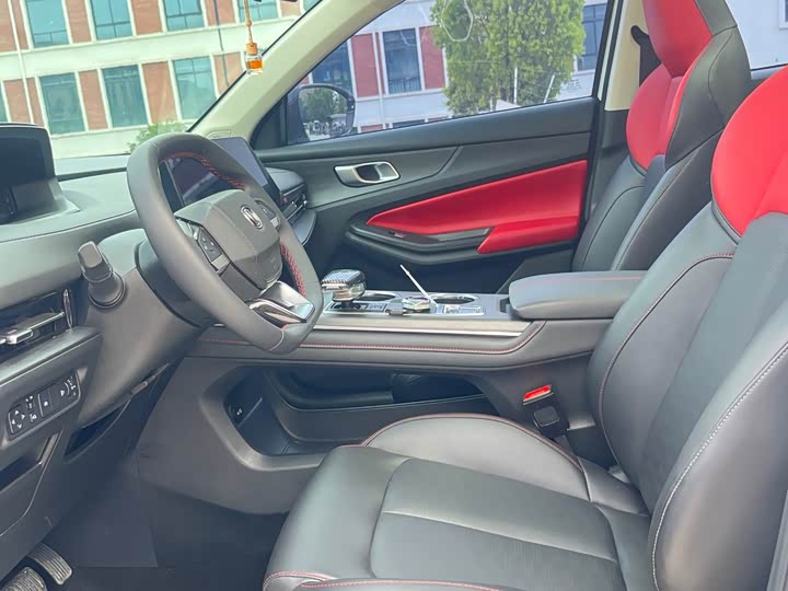 Changan CS55 PLUS 2022 1.5 T DCT — фото 22