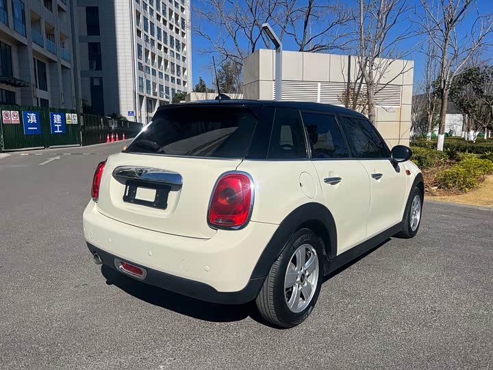 MINI Hatch — фото 15