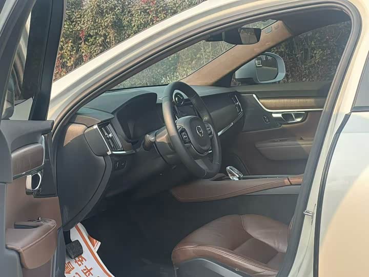 Volvo V90 2021 Cross Country B 5 AWD — фото 8