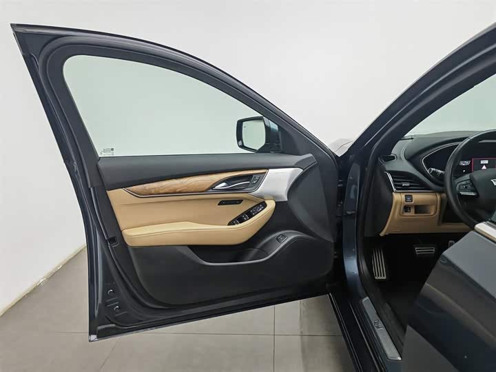 Cadillac CT 5 2021 28 T Premium — фото 8