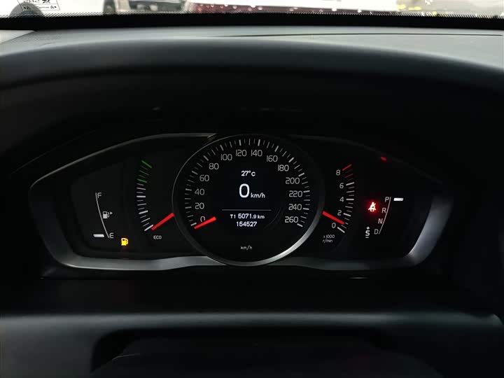 Volvo XC60 2016 T 5 — фото 12