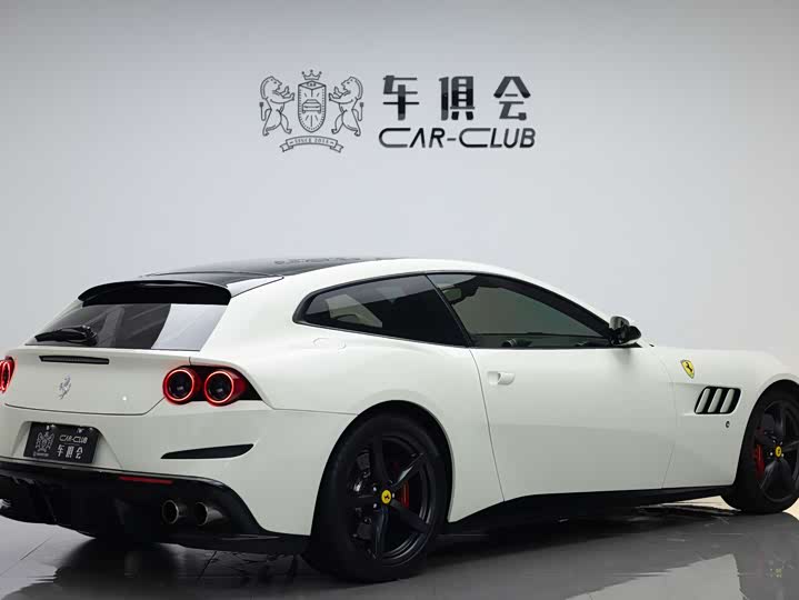 Ferrari GTC4 Lusso 2017 3.9 T V 8 — фото 6