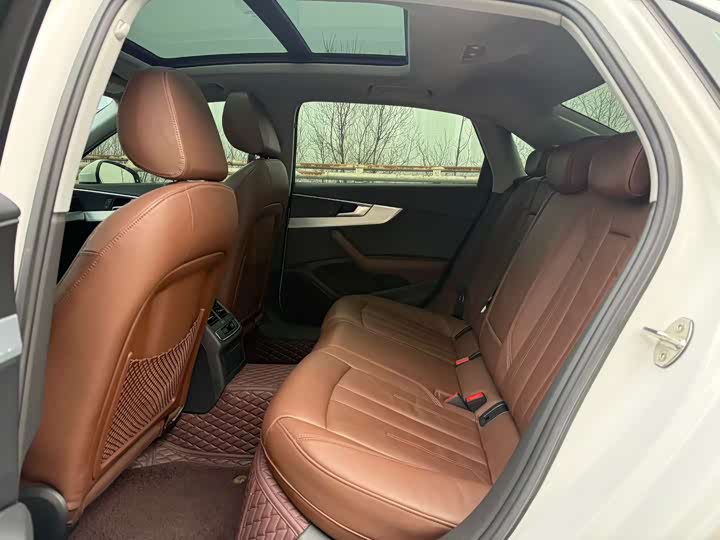 Audi A4L 2018 30 40 TFSI — фото 6