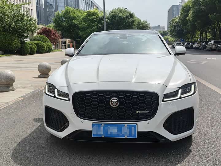 Jaguar XFL 2021 XFL 2.0 T P 250 4 WD — фото 6