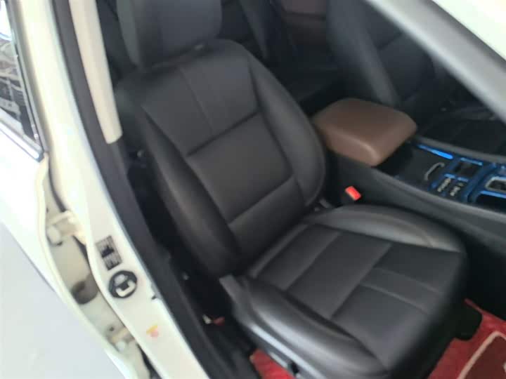 Trumpchi GS8 2017 320 T 2 WD ( ) — фото 20