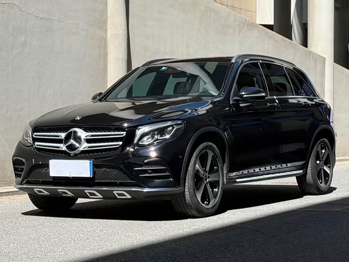 Mercedes-Benz GLC 2019 GLC 260 4 MATIC Luxury — фото 1