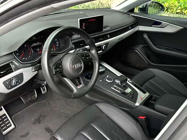 Audi A5 Sportback 40 TFSI стиль — фото 2