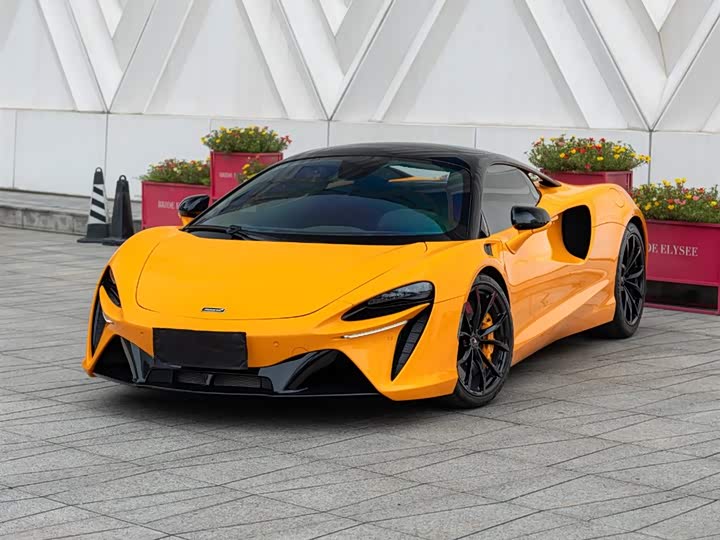 McLaren Artura 2023 3.0 T Hybrid Standard — фото 1