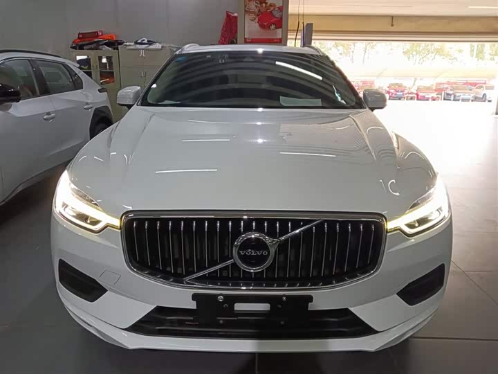 Volvo XC60 2019 T 5 4 WD VI — фото 3