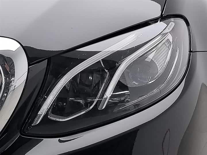 Mercedes-Benz E-Class 2020 E 260 L — фото 7