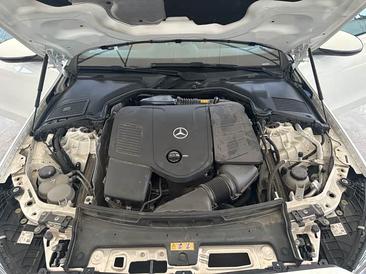Mercedes-Benz C-Class 2022 C 200 L — фото 10