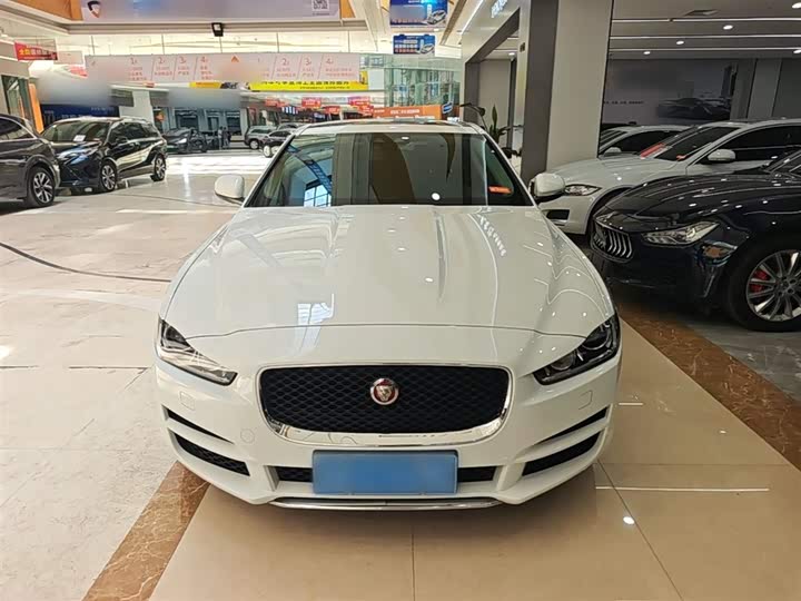 Jaguar XEL 2019 2.0 T 200 PS — фото 3