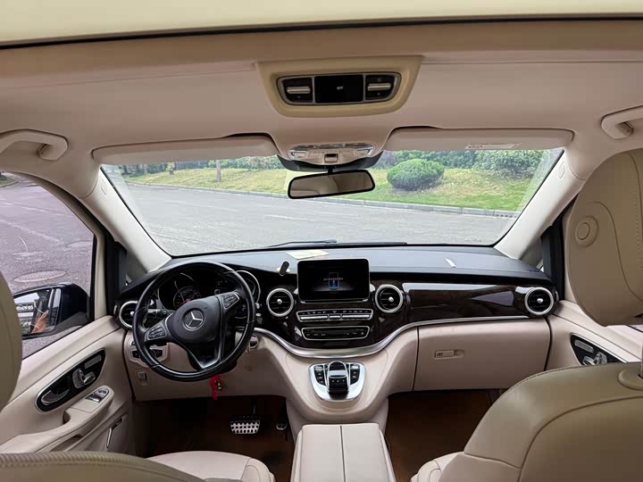 Mercedes-Benz V-Class 2018 V 260 V — фото 15