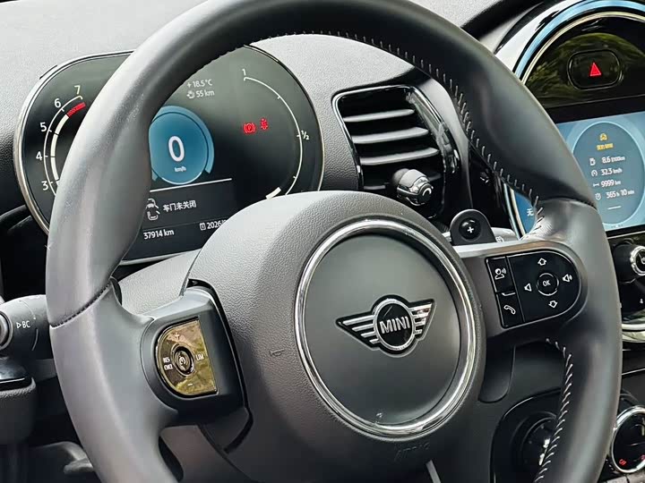 MINI Clubman — фото 10