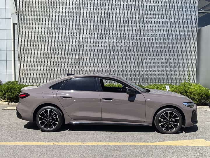 Audi A5L 2026 2.0 T Plus — фото 4