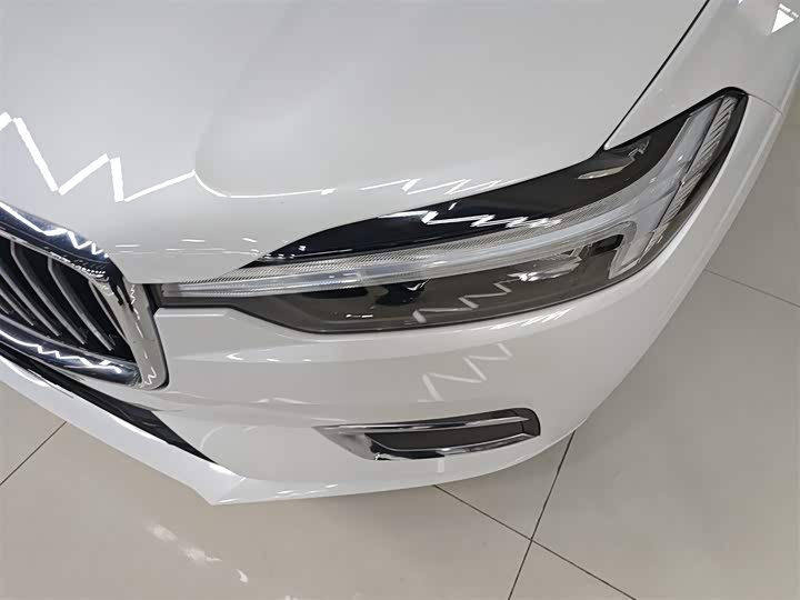 Volvo XC60 2021 T 5 4 WD — фото 24
