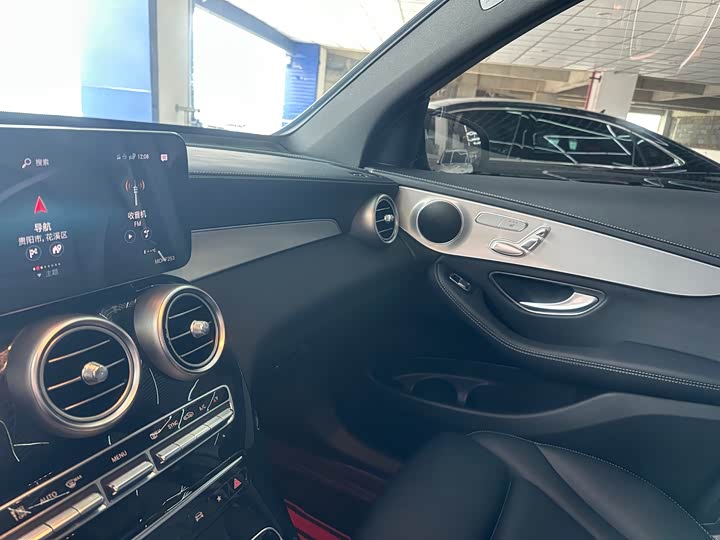 Mercedes-Benz GLC 2022 GLC 260 L 4 MATIC — фото 23