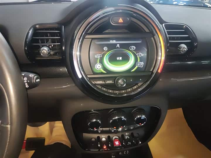 MINI Clubman — фото 13