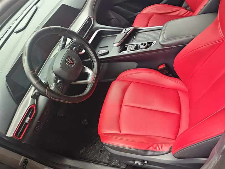 Changan UNI-T 2020 1.5 T Premium — фото 16