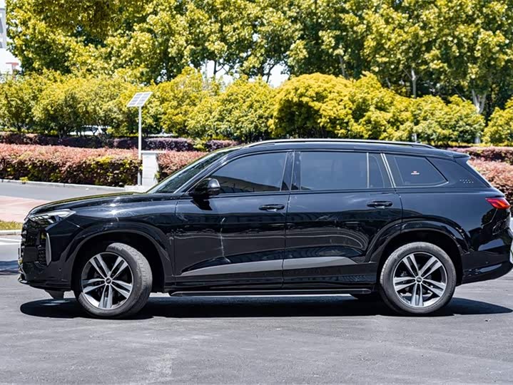 Audi Q6 2023 45 TFSI quattro — фото 6